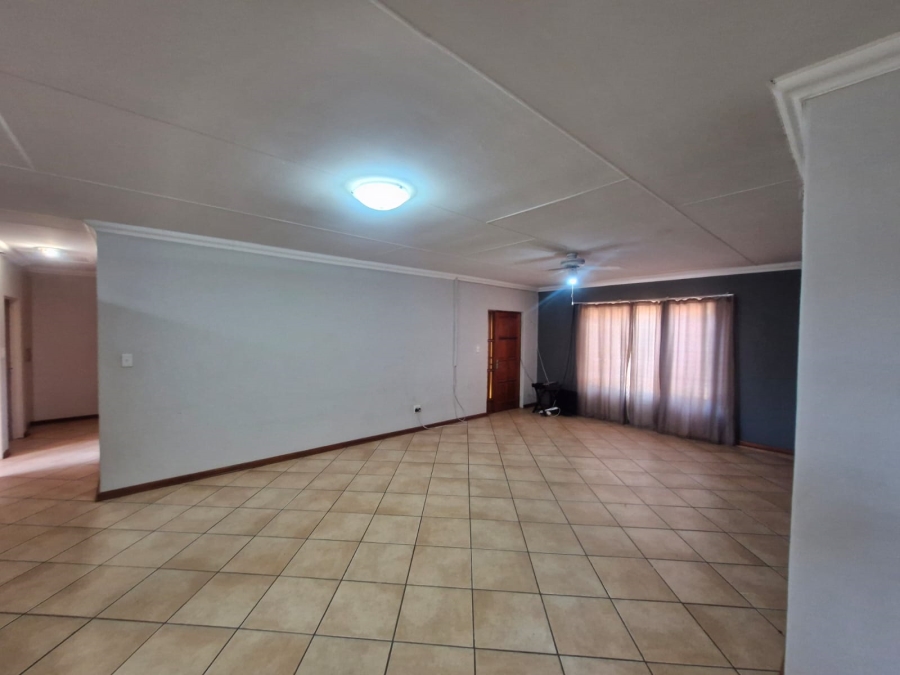 To Let 3 Bedroom Property for Rent in Kathu Northern Cape